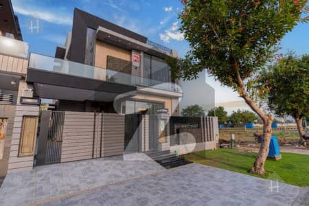10 Marla Ultra Modern House For Sale DHA Phase 7