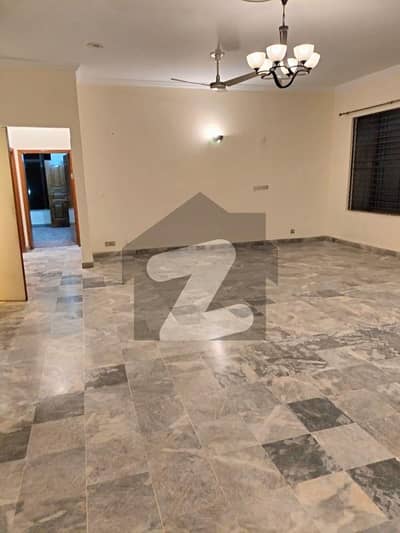 F11 Beautiful Sapart Upper Portion For Rent 3 Bedroom With Attached Bathroom Drawing Dining