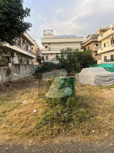 ایف ۔ 11/2 ایف ۔ 11,اسلام آباد میں 1 کنال رہائشی پلاٹ 16.0 کروڑ میں برائے فروخت۔