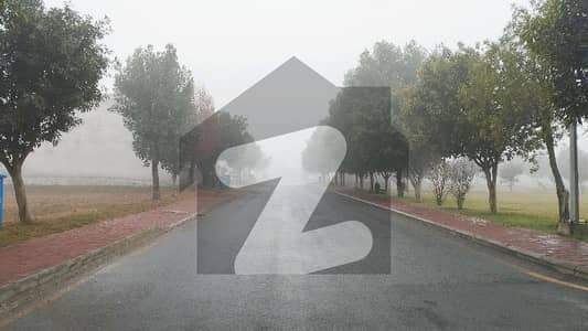 14 Marla Corner Facing Park Next to Mosque 3 side open 50' Road