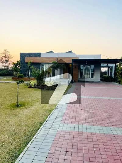 برکی روڈ کینٹ,لاہور میں 2 کمروں کا 10 کنال فارم ہاؤس 5.5 کروڑ میں برائے فروخت۔