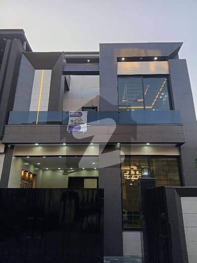 5Marla brand new house for sale park view city Lahore