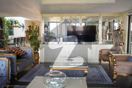 Luxury 4 Bedroom Apartment on Roof top with Private Pool