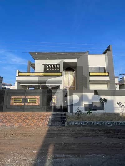 شاہین ہاؤسنگ سکیم ورسک روڈ,پشاور میں 7 کمروں کا 1 کنال مکان 5.0 کروڑ میں برائے فروخت۔