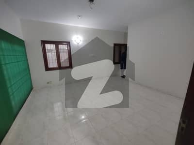 ڈی ایچ اے فیز 2 ڈی ایچ اے ڈیفینس,کراچی میں 8 کمروں کا 2 کنال مکان 6.5 لاکھ میں کرایہ پر دستیاب ہے۔