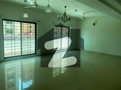 11 Marla 3 Bedroom Modern Apartment With Spectacular View Available For Sale