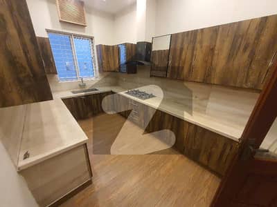 ORIGNAL PICTURES 1 KANAL UPPER PORTION FOR RENT