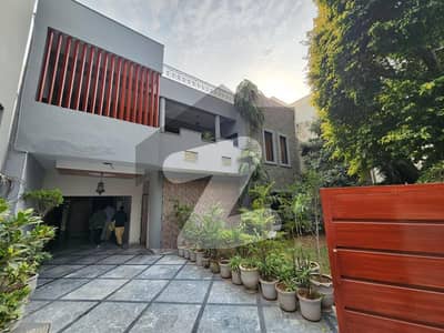 FULL FURNISHED HOUSE FOR RENT IN F-6