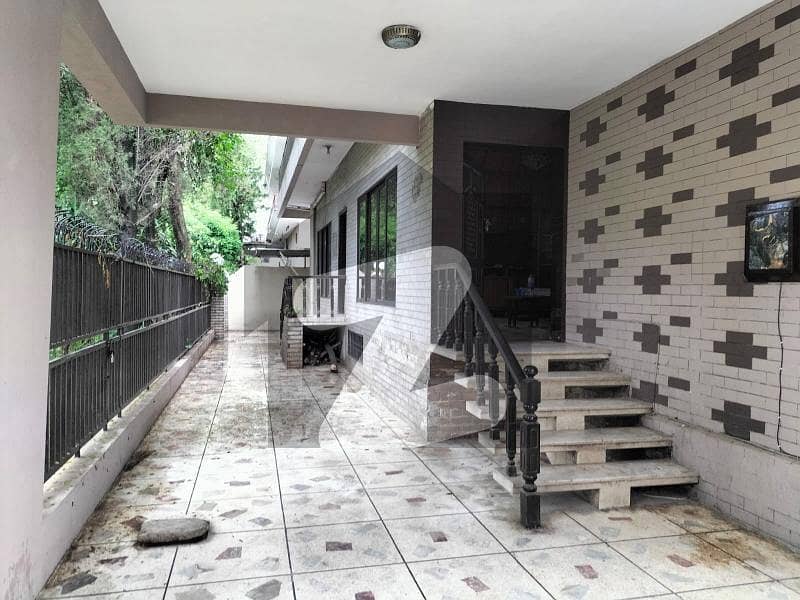 End Close Proper 50x90 Livable House Out Of Market End Close Proper 50x90 Livable House Out Of Market