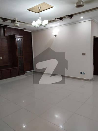 12 Marla Lower Portion Is Available For Rent