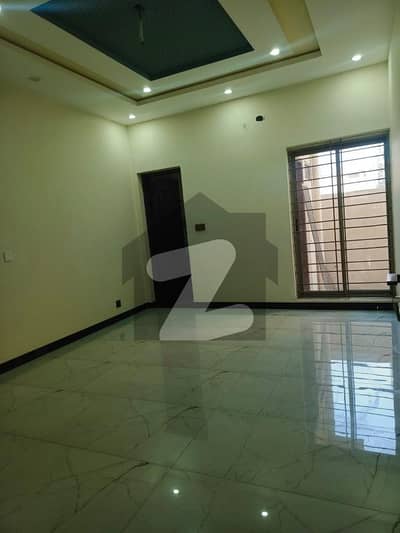 10 Marla ground floor portion available for rent family ka ly