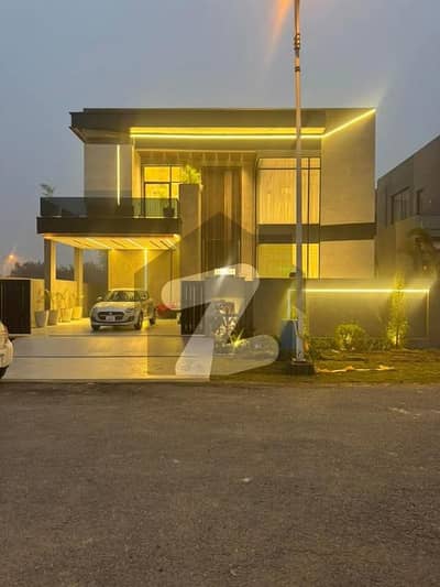 1Kanal Slightly Used House For Rent in Dha Phase 6 Lahore