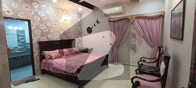 ڈی ایچ اے فیز 5 - بلاک ایچ فیز 5,ڈیفنس (ڈی ایچ اے),لاہور میں 5 کمروں کا 1 کنال مکان 8.4 کروڑ میں برائے فروخت۔