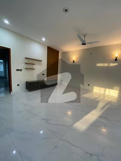 2 kanal House For Rent In F-11 - Best Location And Price