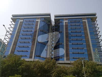 شاہراہِ فیصل کراچی میں 15 مرلہ دفتر 8.5 لاکھ میں کرایہ پر دستیاب ہے۔