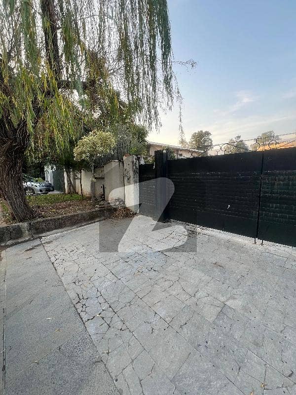 ایف ۔ 6 اسلام آباد میں 2 کنال رہائشی پلاٹ 50.0 کروڑ میں برائے فروخت۔ ایف ۔ 6 اسلام آباد میں 2 کنال رہائشی پلاٹ 50.0 کروڑ میں برائے فروخت۔