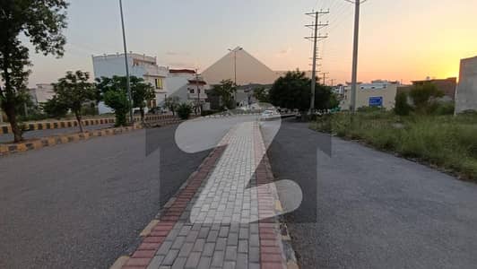 Main Boulevard 7 Marla Top Location Plot For Sale Main Boulevard 7 Marla Top Location Plot For Sale