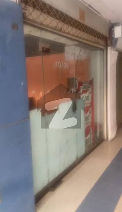 فورٹرس اسٹیڈیم کینٹ,لاہور میں 1 کمرے کا 1 مرلہ دکان 75.0 لاکھ میں برائے فروخت۔