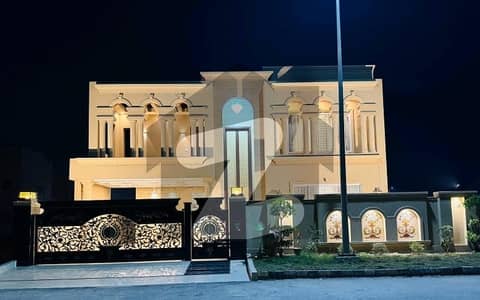 Prime Location House Of 10 Marla In Citi Housing Society For Sale