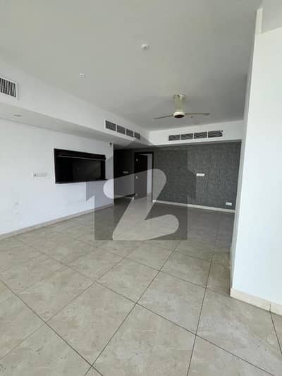 عمار پرل ٹاورز امارکریسنٹ بے,ڈی ایچ اے فیز 8,ڈی ایچ اے ڈیفینس,کراچی میں 2 کمروں کا 7 مرلہ فلیٹ 6.7 کروڑ میں برائے فروخت۔