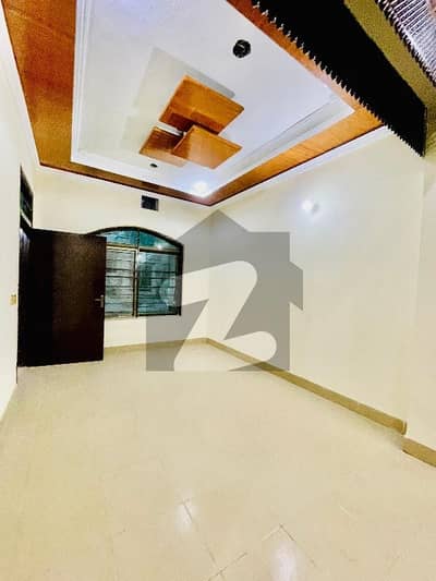 سبزہ زار سکیم لاہور میں 4 کمروں کا 5 مرلہ مکان 2.09 کروڑ میں برائے فروخت۔