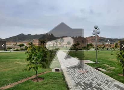 ایم پی سی ایچ ایس - بلاک ای ایم پی سی ایچ ایس ۔ ملٹی گارڈنز,بی ۔ 17,اسلام آباد میں 10 مرلہ رہائشی پلاٹ 1.2 کروڑ میں برائے فروخت۔