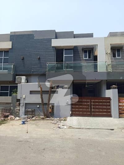 پیراگون سٹی - امپیریل1 بلاک پیراگون سٹی,لاہور میں 3 کمروں کا 5 مرلہ مکان 1.85 کروڑ میں برائے فروخت۔ پیراگون سٹی - امپیریل1 بلاک پیراگون سٹی,لاہور میں 3 کمروں کا 5 مرلہ مکان 1.85 کروڑ میں برائے فروخت۔