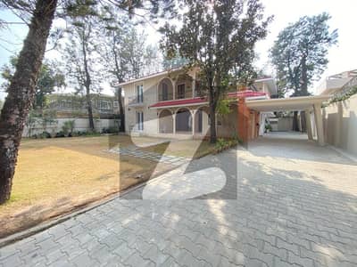 ایف ۔ 7 اسلام آباد میں 5 کمروں کا 2 کنال مکان 10.5 لاکھ میں کرایہ پر دستیاب ہے۔