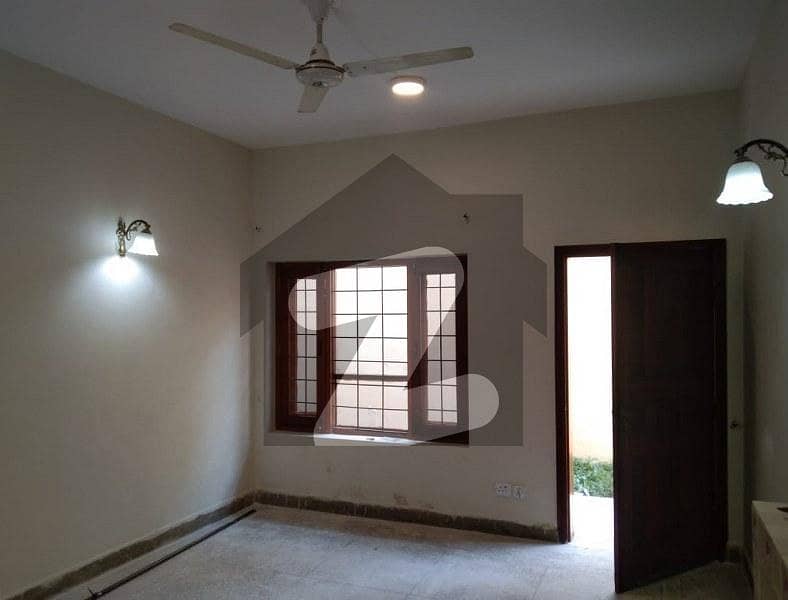 1888 SQYD Old House Is For SALE 1888 SQYD Old House Is For SALE