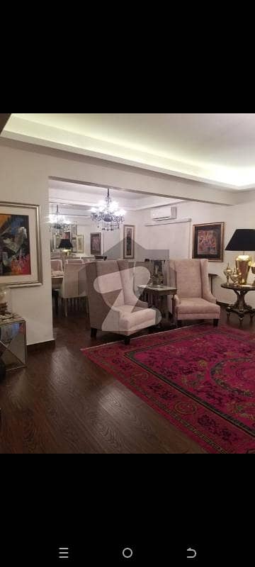 ڈی ایچ اے فیز 6 ڈی ایچ اے ڈیفینس,کراچی میں 6 کمروں کا 1 کنال مکان 9.8 کروڑ میں برائے فروخت۔