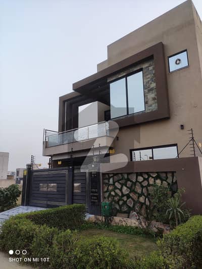 SLIGHTLY USED DOUBLE STOREY COMPLETE HOUSE 8 MARLA AVAILABLE FOR RENT IN PH 2, BAHRIA ORCHARD