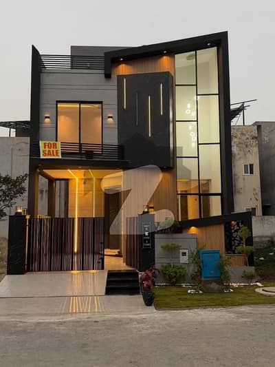 ڈی ایچ اے 9 ٹاؤن ۔ بلاک اے ڈی ایچ اے 9 ٹاؤن,ڈیفنس (ڈی ایچ اے),لاہور میں 3 کمروں کا 5 مرلہ مکان 2.25 کروڑ میں برائے فروخت۔ ڈی ایچ اے 9 ٹاؤن ۔ بلاک اے ڈی ایچ اے 9 ٹاؤن,ڈیفنس (ڈی ایچ اے),لاہور میں 3 کمروں کا 5 مرلہ مکان 2.25 کروڑ میں برائے فروخت۔