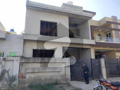 E Block 05 Marla Residential Gray Structure House Available For Sale