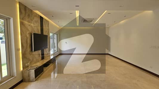 ایف ۔ 7 اسلام آباد میں 6 کمروں کا 1 کنال مکان 23.0 لاکھ میں کرایہ پر دستیاب ہے۔