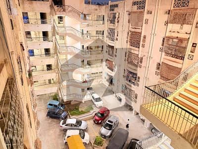 2 bed DD Flat Available For Sale in Gulistan e jauhar