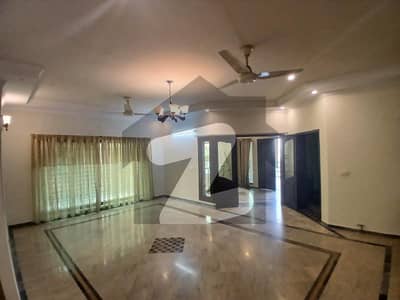 1 kanal Lower Portion For Rent Available In Valencia Housing Society Lahore