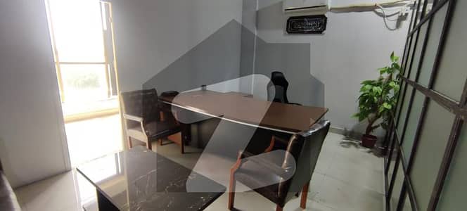 ڈی ایچ اے فیز 4 - بلاک ڈیڈی فیز 4,ڈیفنس (ڈی ایچ اے),لاہور میں 3 کمروں کا 8 مرلہ دفتر 1.5 لاکھ میں کرایہ پر دستیاب ہے۔