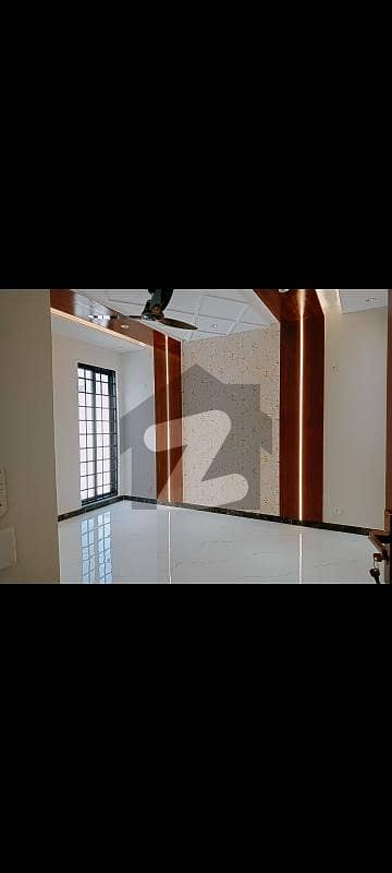 1 KANAL UPPER PORTION FOR RENT IN LDA AVENUE 1 WITH CAR PORCH IN A VERY HOT LOCATION IN LAHORE