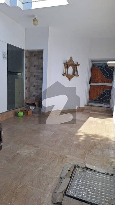 کلفٹن ۔ بلاک 1 کلفٹن,کراچی میں 3 کمروں کا 7 مرلہ مکان 6.0 کروڑ میں برائے فروخت۔