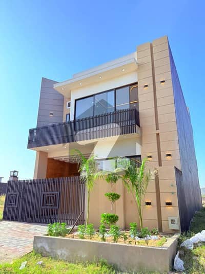 5 Marla Beautiful Designer House for Rent Prime F Block Location