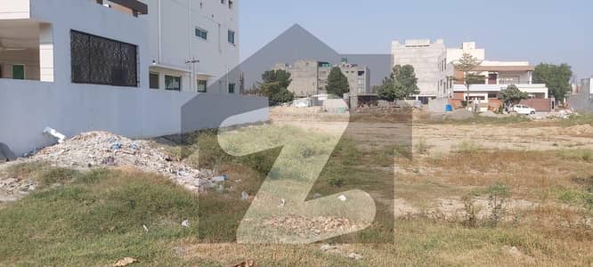 لیک سٹی رائیونڈ روڈ,لاہور میں 1 کنال رہائشی پلاٹ 5.5 کروڑ میں برائے فروخت۔