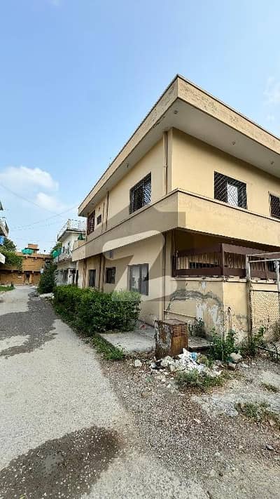 CORNER HOUSE FOR SALE G/9