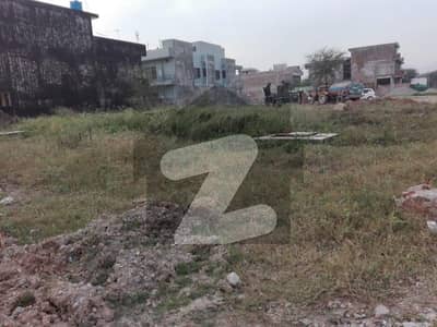 E-11 Corner plot Kanal Demand 9.50 Crore