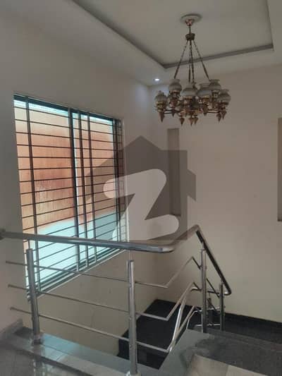 1 Kanal Upper Portion Available For Rent