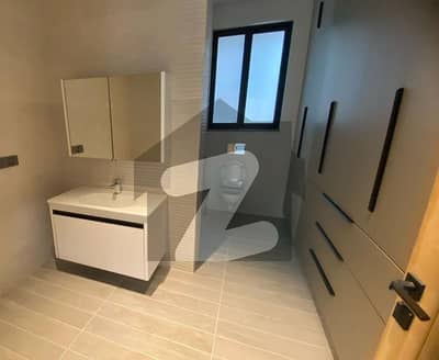 ایف ۔ 7 اسلام آباد میں 8 کمروں کا 2 کنال مکان 30.0 لاکھ میں کرایہ پر دستیاب ہے۔