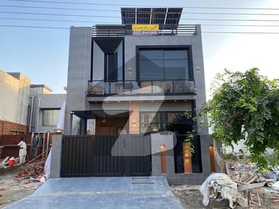 5 MARLA LUXURY & SPECIOUS HOUSE FOR SALE | PRIME LOCATION | SOLID CONSTRUCTION