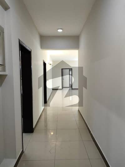 عسکری 11 عسکری,لاہور میں 4 کمروں کا 12 مرلہ فلیٹ 3.32 کروڑ میں برائے فروخت۔