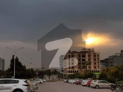 گلبرگ بزنس اسکوائر گلبرگ,اسلام آباد میں 11 مرلہ عمارت 2.75 لاکھ میں کرایہ پر دستیاب ہے۔