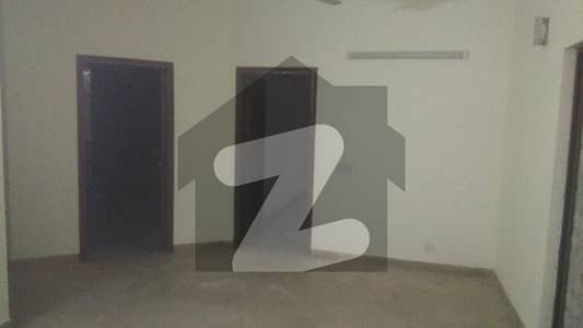 ڈی ایچ اے فیز 1 ڈی ایچ اے ڈیفینس,کراچی میں 16 مرلہ زیریں پورشن 1.6 لاکھ میں کرایہ پر دستیاب ہے۔