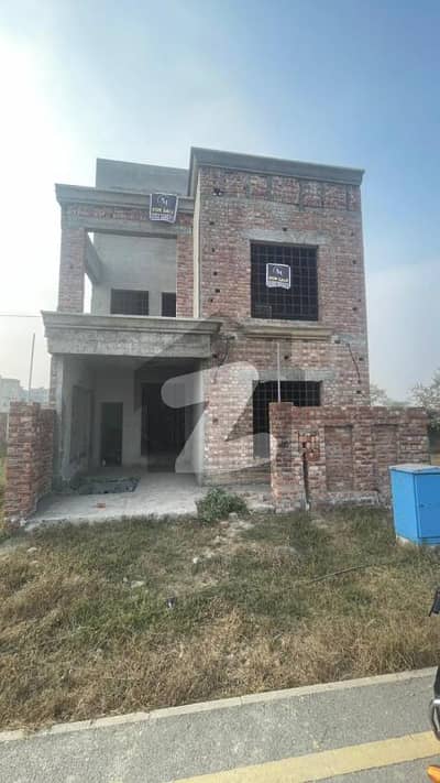 بحریہ آرچرڈ لاہور میں 3 کمروں کا 5 مرلہ مکان 1.15 کروڑ میں برائے فروخت۔
